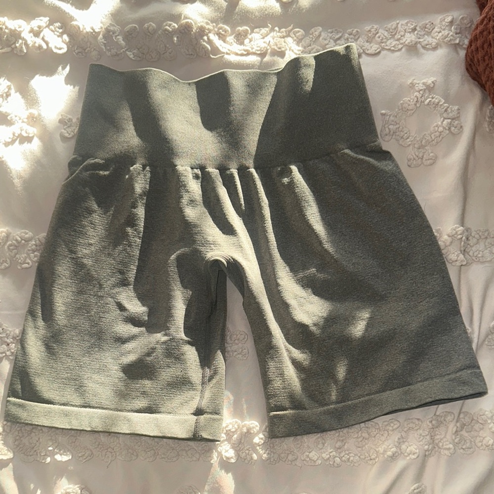 NVGTN High-Waisted Green Shorts